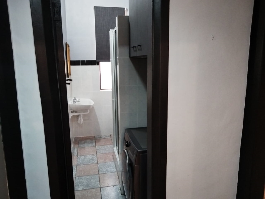 To Let 3 Bedroom Property for Rent in Muizenberg Western Cape